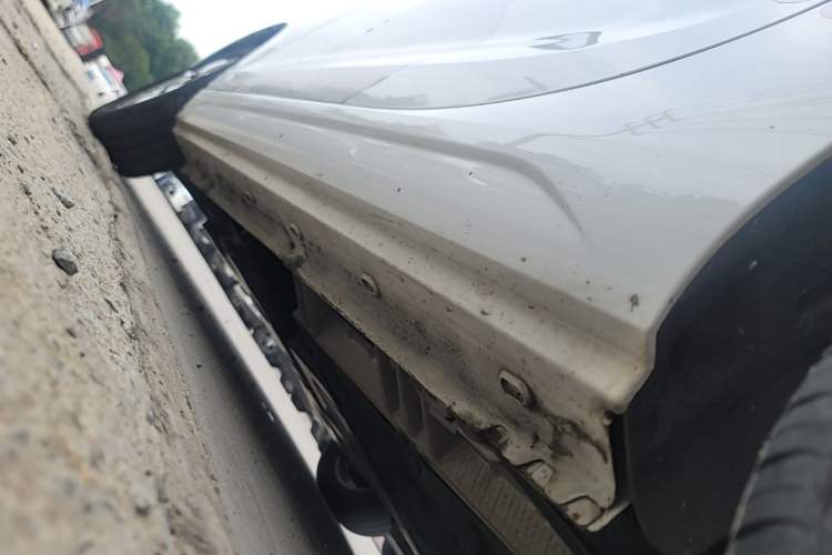 Used Roewe Clever 2022 311km QiQi BoBo Edition Left Side Sill