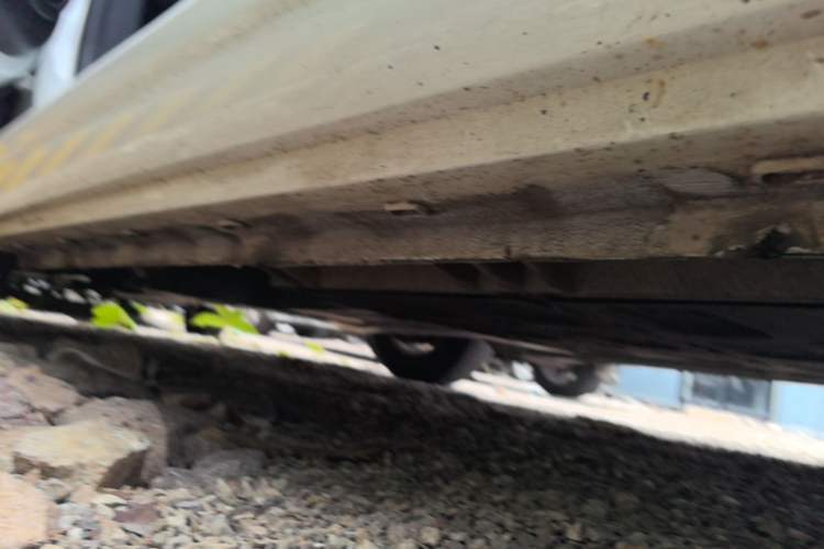 Used Roewe Clever 2022 311km QiQi BoBo Edition Left Side Sill