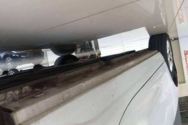 Used Roewe Clever 2022 311km QiQi BoBo Edition Left Side Sill