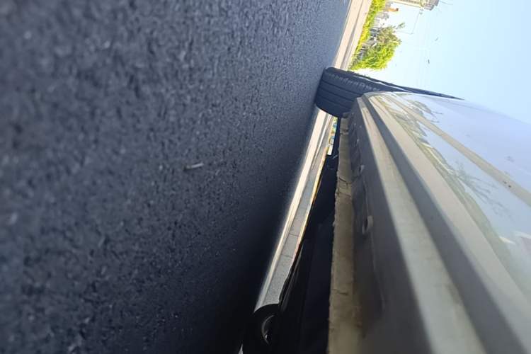 Used Roewe Clever 2022 311km QiQi BoBo Edition Left Side Sill