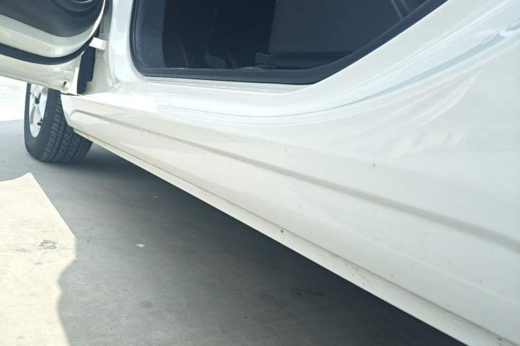 Used Roewe Clever 2022 311km QiQi BoBo Edition Left Side Sill