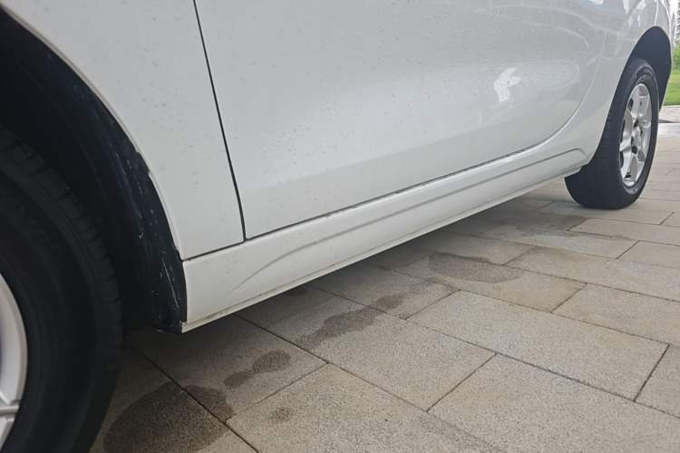 Used Roewe Clever 2022 311km QiQi BoBo Edition Left Side Sill