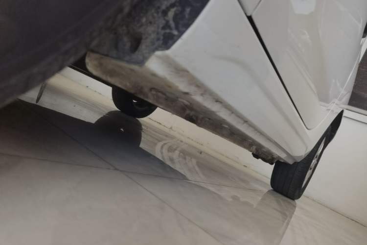 Used Roewe Clever 2022 311km QiQi BoBo Edition Left Side Sill