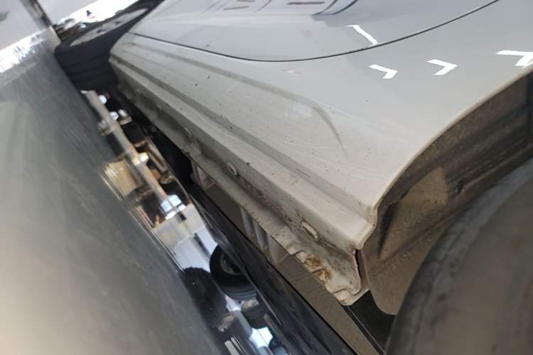 Used Roewe Clever 2022 311km QiQi BoBo Edition Left Side Sill