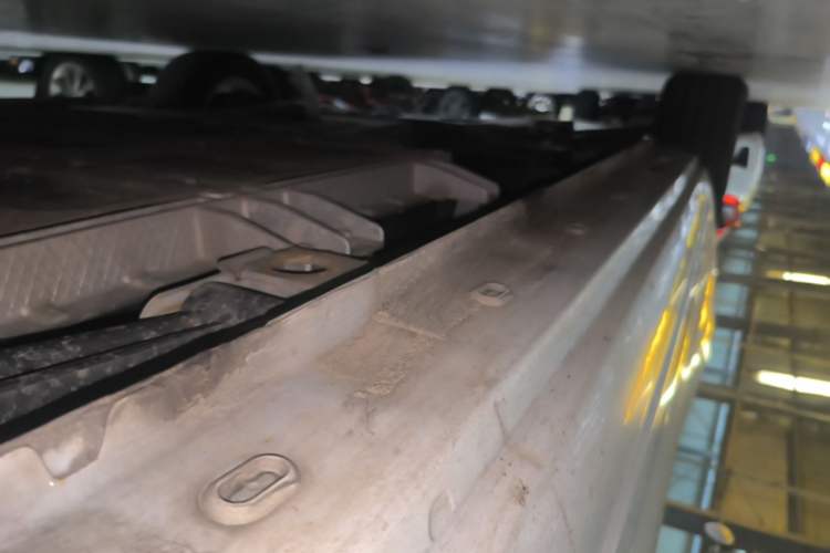 Used Roewe Clever 2022 311km QiQi BoBo Edition Left Side Sill