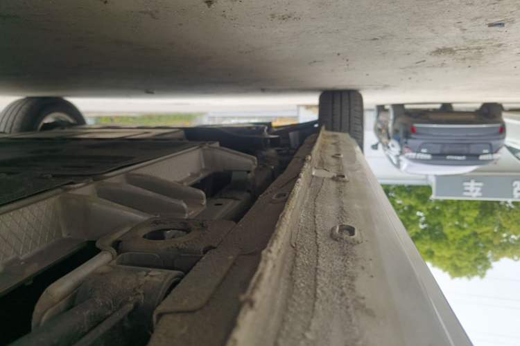 Used Roewe Clever 2022 311km QiQi BoBo Edition Left Side Sill