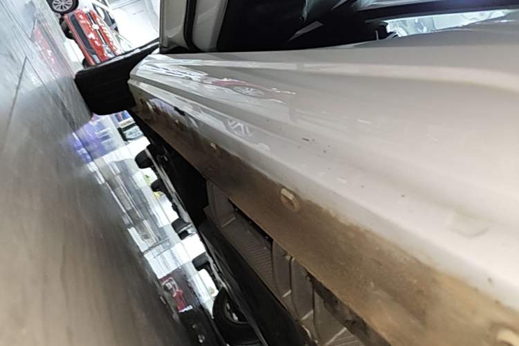 Used Roewe Clever 2022 311km QiQi BoBo Edition Left Side Sill