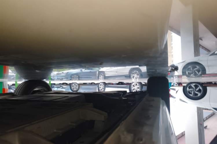 Used Roewe Clever 2022 311km QiQi BoBo Edition Left Side Sill