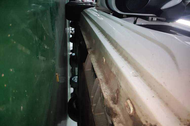 Used Roewe Clever 2022 311km QiQi BoBo Edition Left Side Sill
