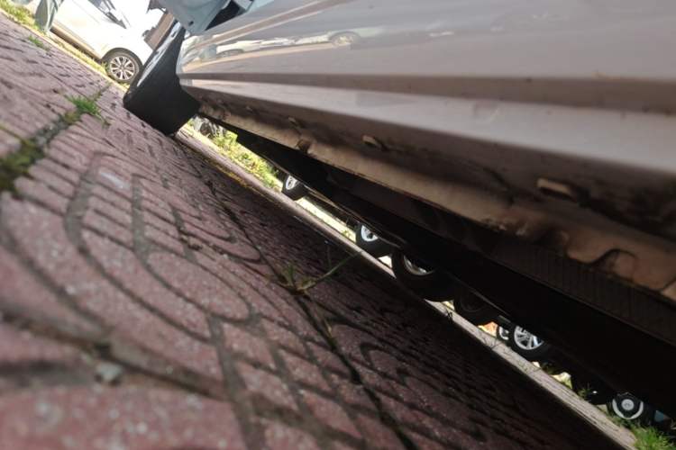 Used Roewe Clever 2022 311km QiQi BoBo Edition Left Side Sill