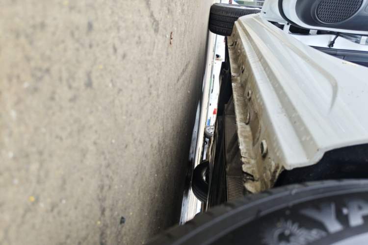 Used Roewe Clever 2022 311km QiQi BoBo Edition Left Side Sill