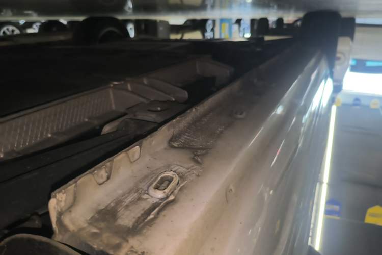 Used Roewe Clever 2022 311km QiQi BoBo Edition Left Side Sill