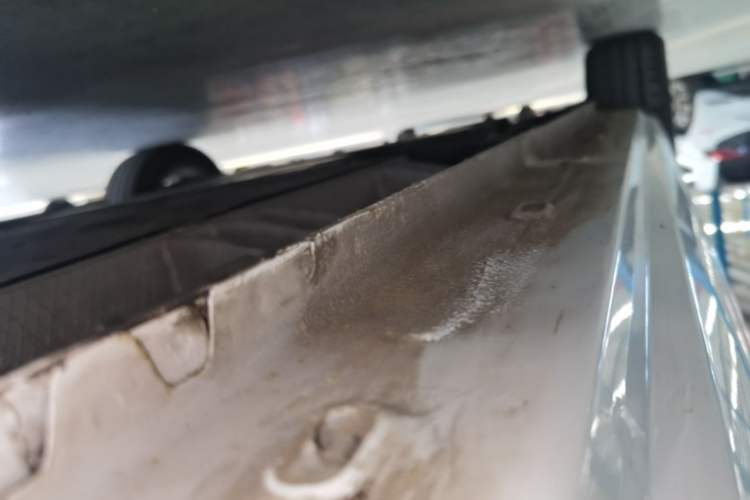Used Roewe Clever 2022 311km QiQi BoBo Edition Left Side Sill