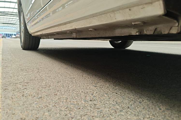 Used Roewe Clever 2022 311km QiQi BoBo Edition Left Side Sill