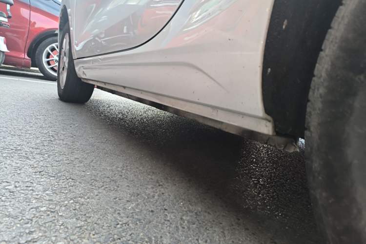 Used Roewe Clever 2022 311km QiQi BoBo Edition Left Side Sill