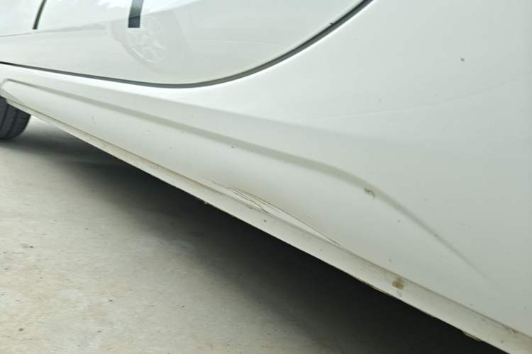 Used Roewe Clever 2022 311km QiQi BoBo Edition Left Side Sill
