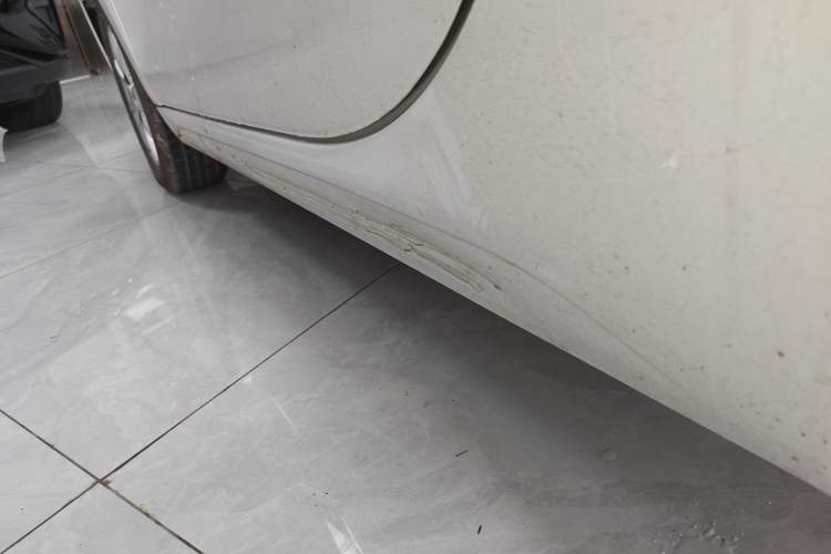 Used Roewe Clever 2022 311km QiQi BoBo Edition Left Side Sill