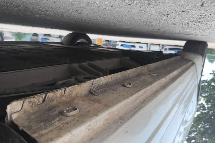 Used Roewe Clever 2022 311km QiQi BoBo Edition Left Side Sill