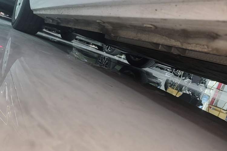 Used Roewe Clever 2022 311km QiQi BoBo Edition Left Side Sill