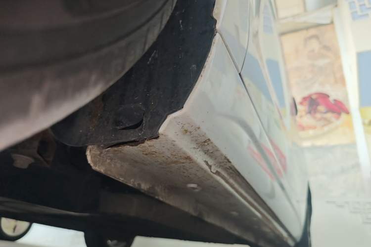 Used Roewe Clever 2022 311km QiQi BoBo Edition Left Side Sill