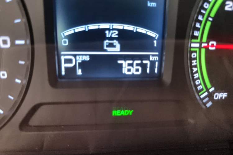 Used Roewe Clever 2022 311km QiQi BoBo Edition Odometer Close Up