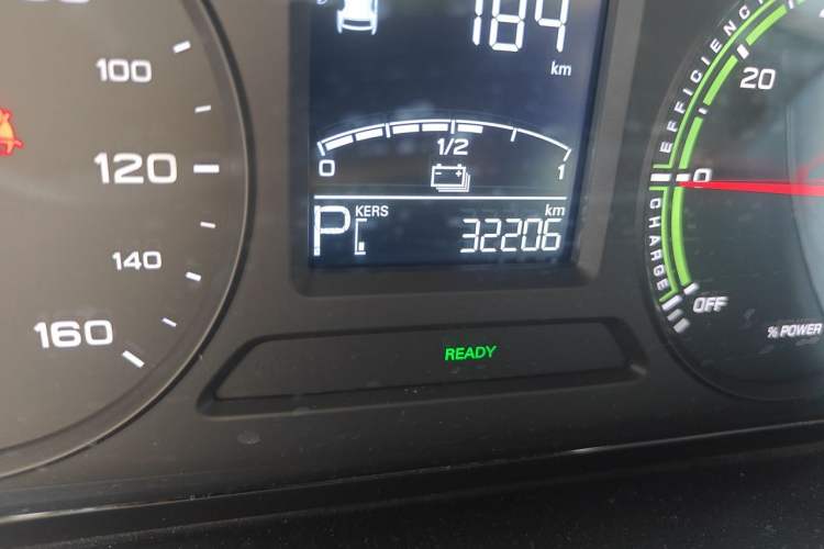 Used Roewe Clever 2022 311km QiQi BoBo Edition Odometer Close Up
