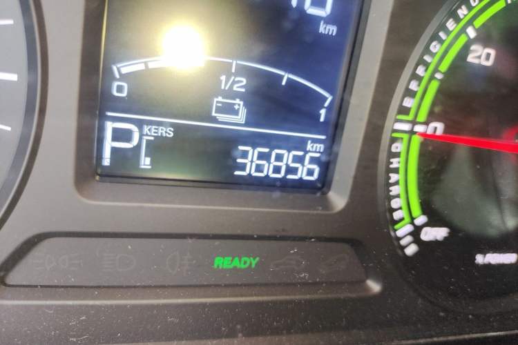 Used Roewe Clever 2022 311km QiQi BoBo Edition Odometer Close Up