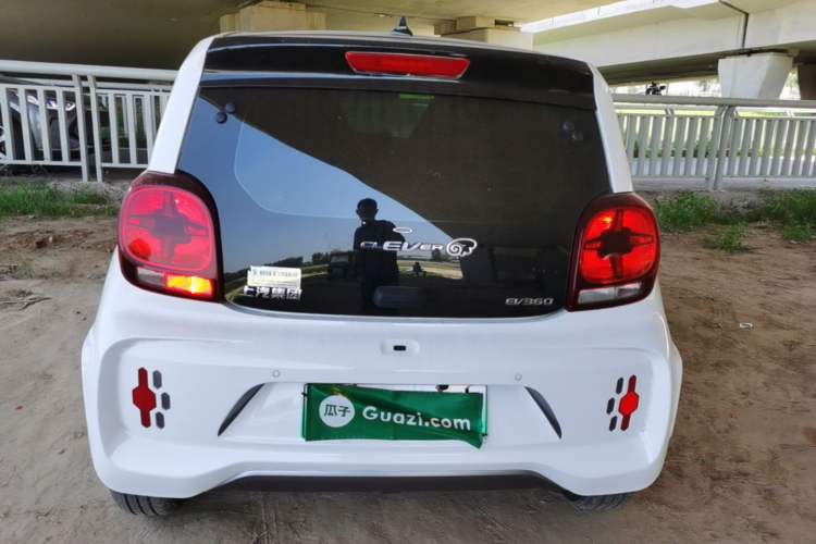 Used Roewe Clever 2022 311km QiQi BoBo Edition Rear