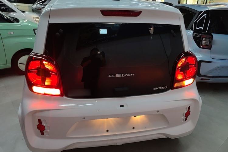 Used Roewe Clever 2022 311km QiQi BoBo Edition Rear