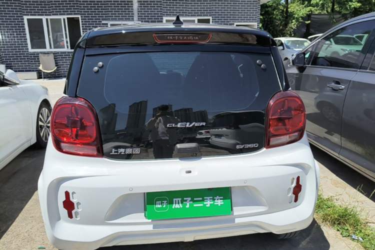 Used Roewe Clever 2022 311km QiQi BoBo Edition Rear