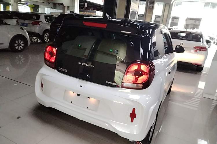 Used Roewe Clever 2022 311km QiQi BoBo Edition Rear Right 45 Deg