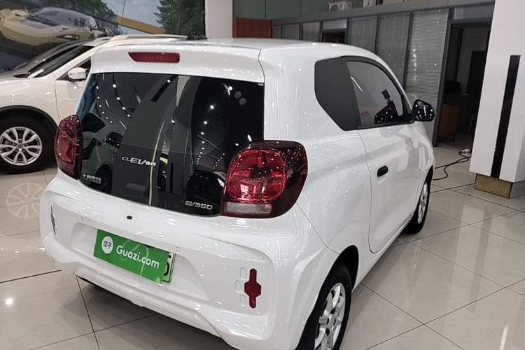 Used Roewe Clever 2022 311km QiQi BoBo Edition Rear Right 45 Deg