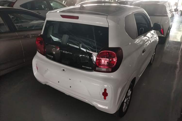 Used Roewe Clever 2022 311km QiQi BoBo Edition Rear Right 45 Deg