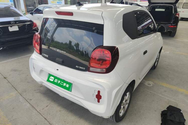 Used Roewe Clever 2022 311km QiQi BoBo Edition Rear Right 45 Deg