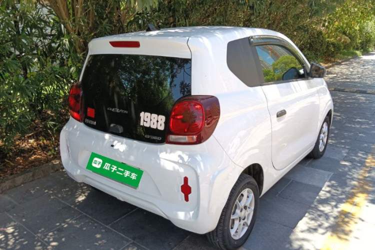 Used Roewe Clever 2022 311km QiQi BoBo Edition Rear Right 45 Deg