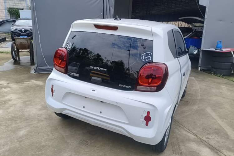Used Roewe Clever 2022 311km QiQi BoBo Edition Rear Right 45 Deg