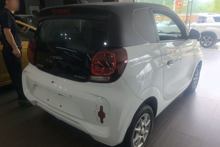 Used Roewe Clever 2022 311km QiQi BoBo Edition Rear Right 45 Deg