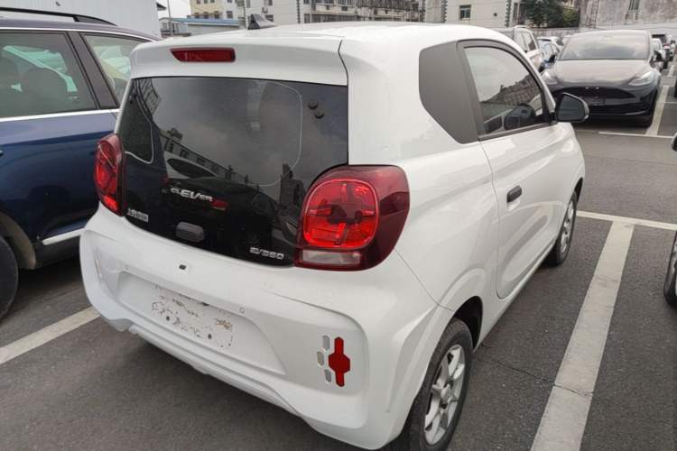 Used Roewe Clever 2022 311km QiQi BoBo Edition Rear Right 45 Deg
