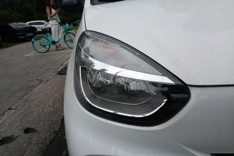 Used Roewe Clever 2022 311km QiQi BoBo Edition Right Front Headlight