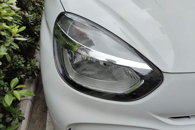 Used Roewe Clever 2022 311km QiQi BoBo Edition Right Front Headlight