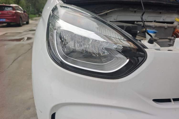 Used Roewe Clever 2022 311km QiQi BoBo Edition Right Front Headlight