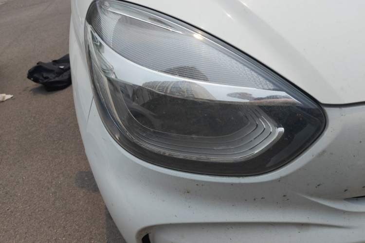 Used Roewe Clever 2022 311km QiQi BoBo Edition Right Front Headlight