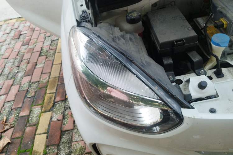 Used Roewe Clever 2022 311km QiQi BoBo Edition Right Front Headlight