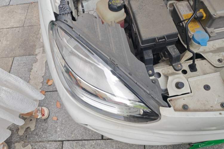 Used Roewe Clever 2022 311km QiQi BoBo Edition Right Front Headlight