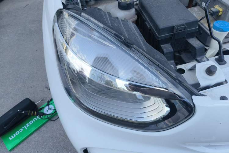 Used Roewe Clever 2022 311km QiQi BoBo Edition Right Front Headlight
