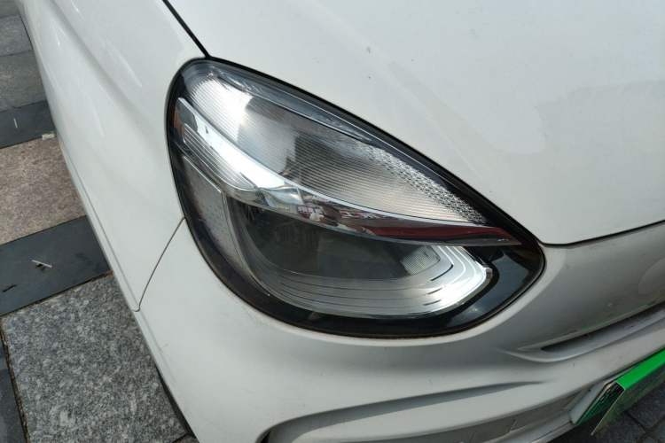 Used Roewe Clever 2022 311km QiQi BoBo Edition Right Front Headlight
