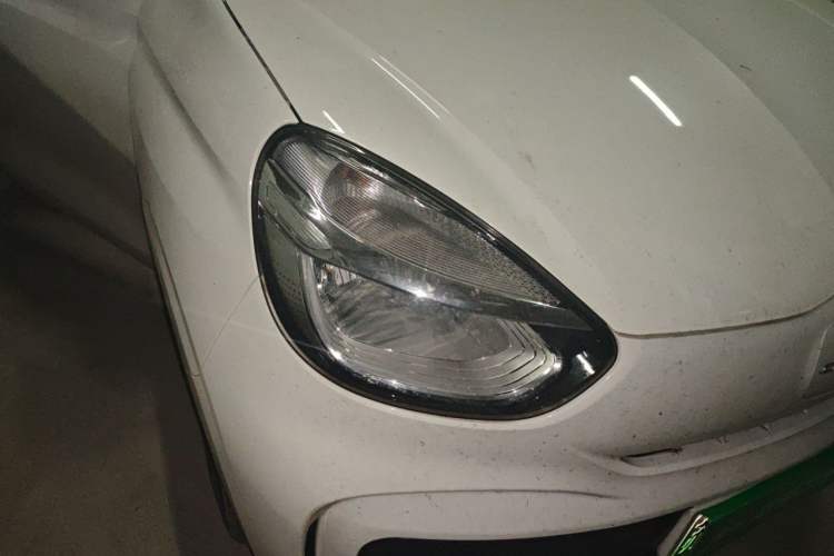 Used Roewe Clever 2022 311km QiQi BoBo Edition Right Front Headlight