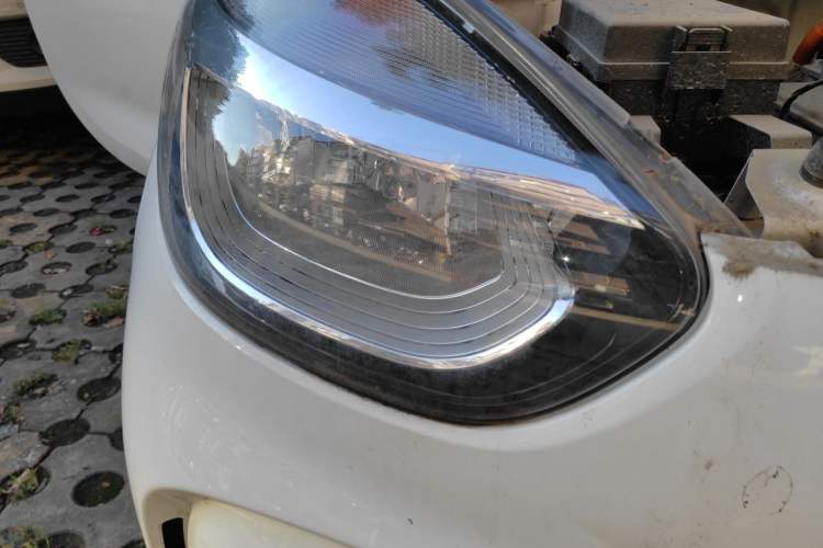 Used Roewe Clever 2022 311km QiQi BoBo Edition Right Front Headlight