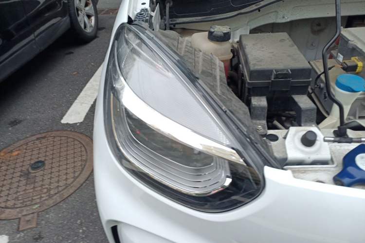 Used Roewe Clever 2022 311km QiQi BoBo Edition Right Front Headlight