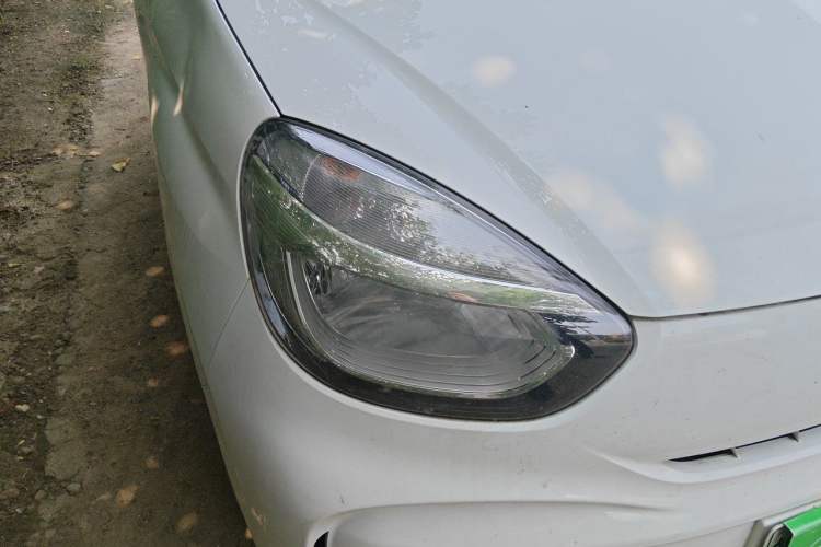 Used Roewe Clever 2022 311km QiQi BoBo Edition Right Front Headlight